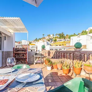  Сasa de vacaciones Stunning In Mlaga With 2 Bedrooms And Wifi España